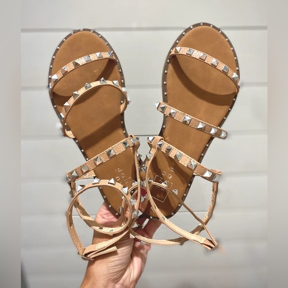 SOLD OUT - Picture 2 of 7